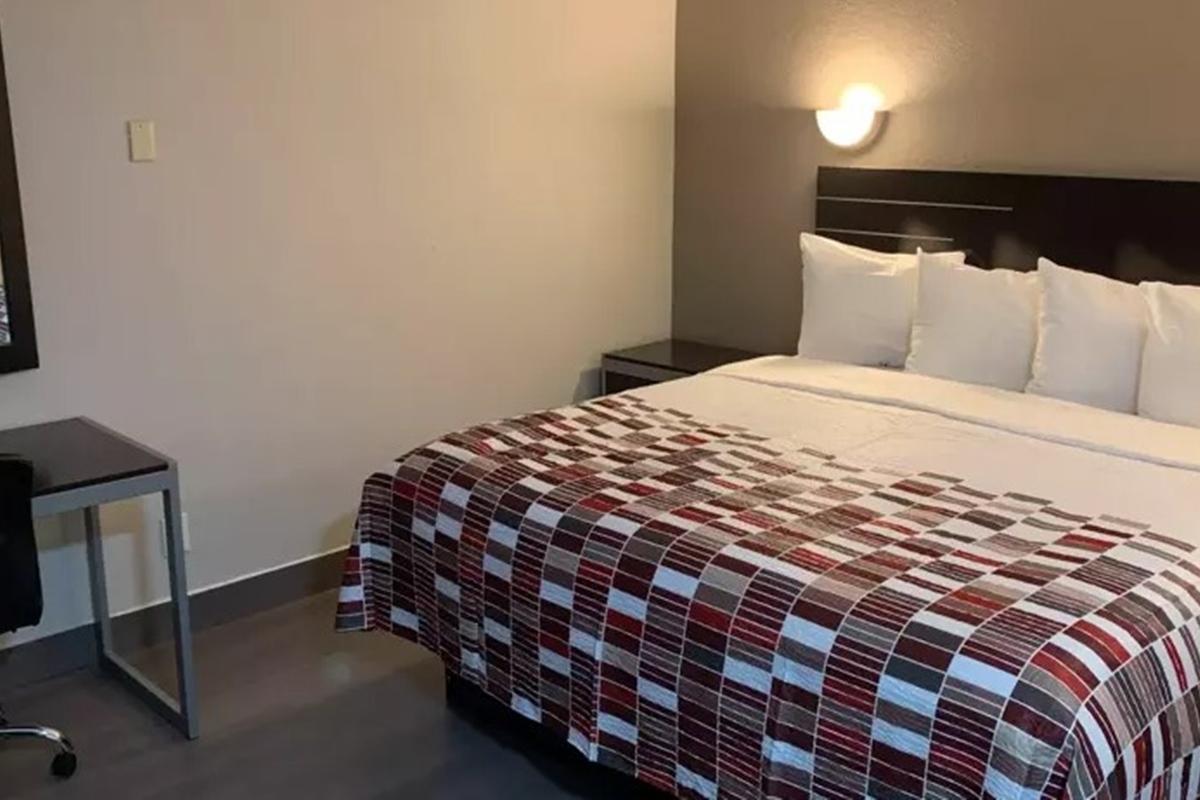 Red Roof Inn Copiague Ngoại thất bức ảnh
